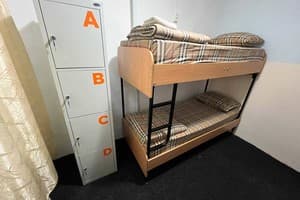 Хостел FOX Hostel Kyiv. Место в общем 4-местном номере  1