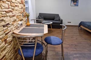 Home-Hotel на левом берегу ул. Митрополита Андрея Шептицкого, 1-а 3