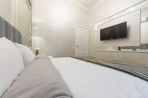 Квартира на ул. Крещатик 25. Апартаменты 7-местный  3